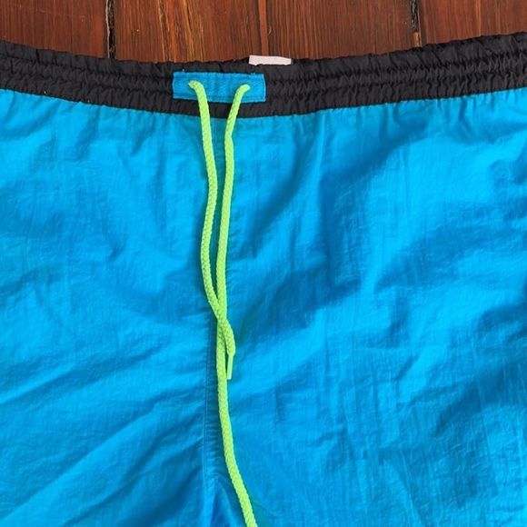 Vintage Hobie lined swim trunks - Picture 2 of 7